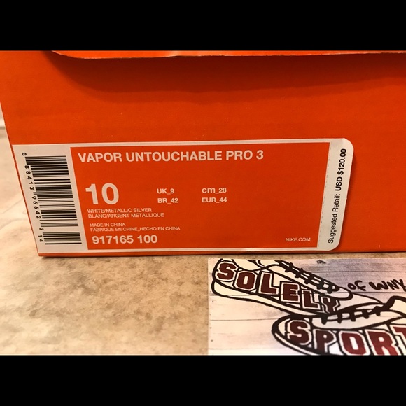 NEW Nike Vapor Untouchable Pro 3 Football Cleats - Picture 2 of 8